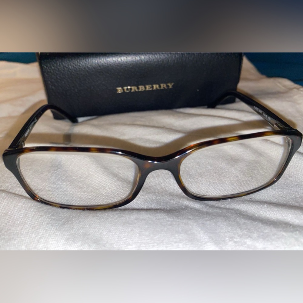 Women’s Dark Havana Burberry Eyeglasses Frames with case.